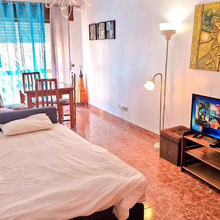 Enjoy Lisbon Cascais Sintra 1200 Metres To Metro Blue Line Sintra Rail Line Free Parking Apartment Amadora Exterior photo